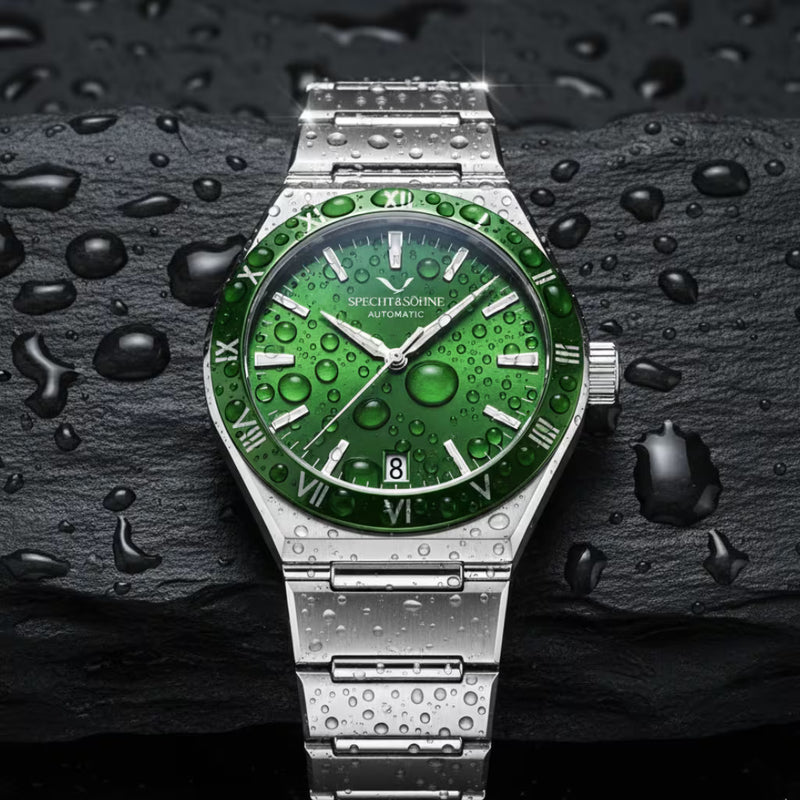 Detalhe Do Movimento De Quartzo Japonês No Aquanalt Green — Bateria Incluída